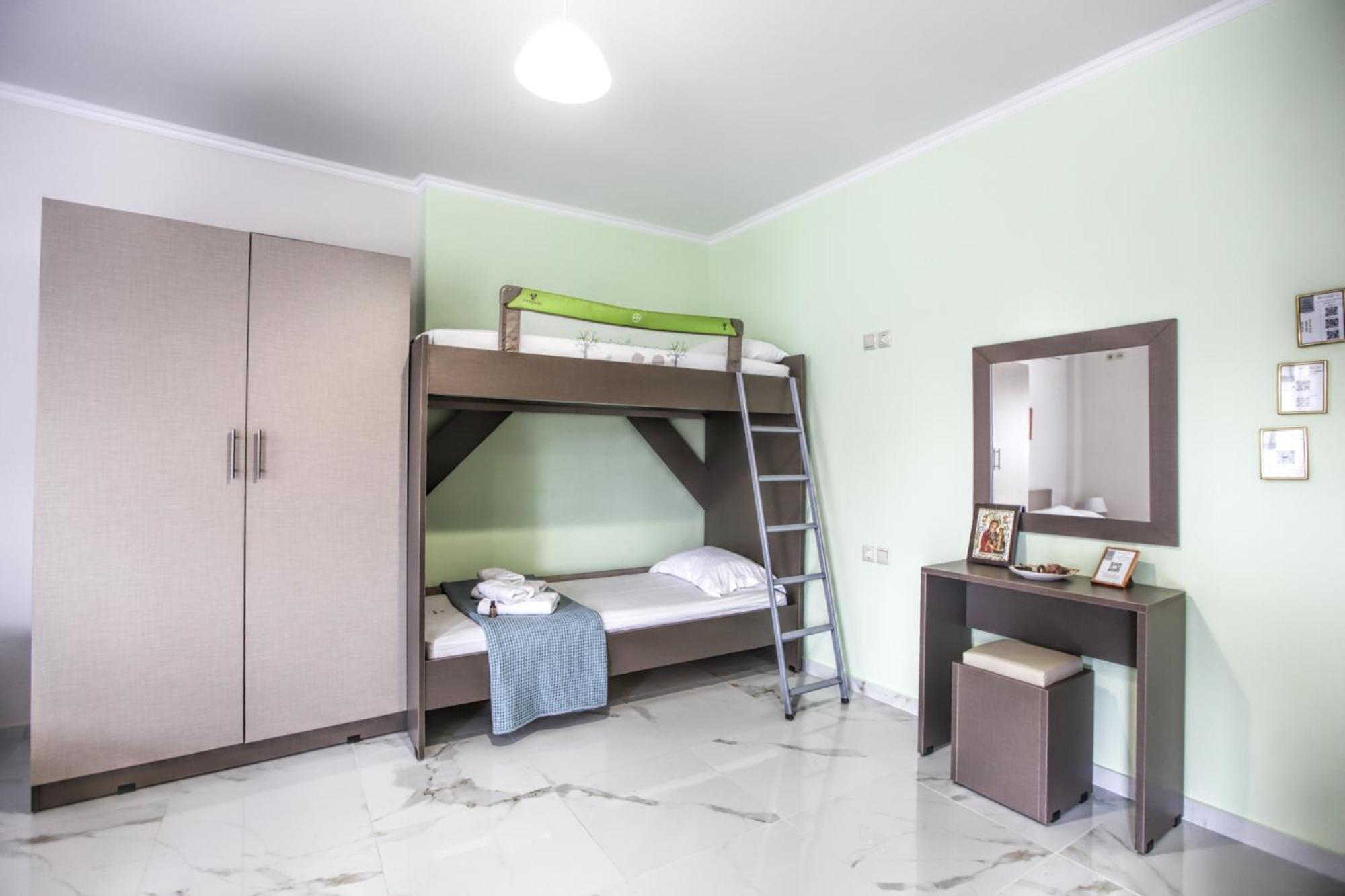 Del Sol #1 Meteora Luxurious Family Suites Kalambaka Exterior photo